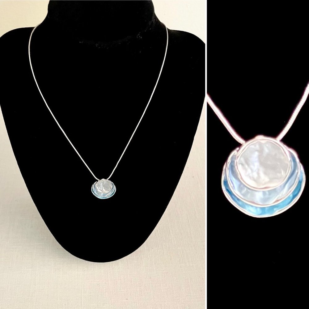 Pearlescent Light Blue Enamel Layered Disc Pendant Necklace New 16 In